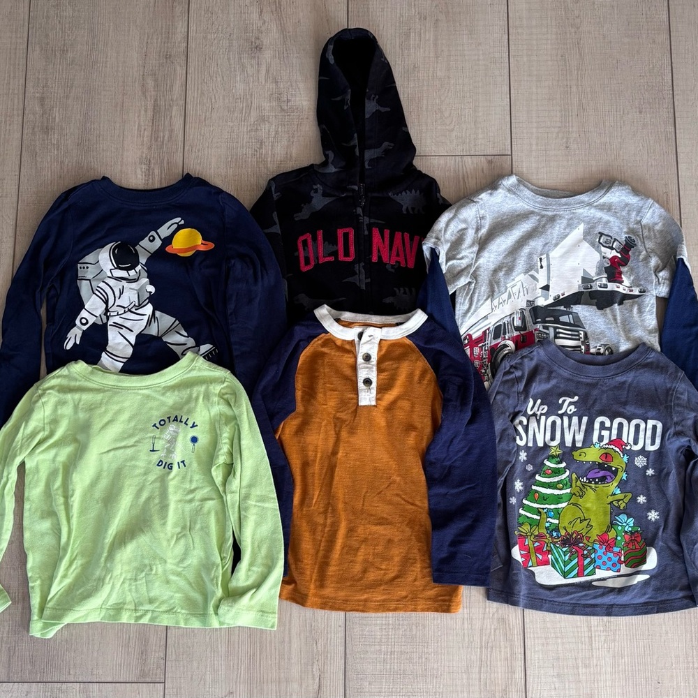 Old Navy Boys' Black Hooded Zip Sweatshirt assorted long sleeve 3T